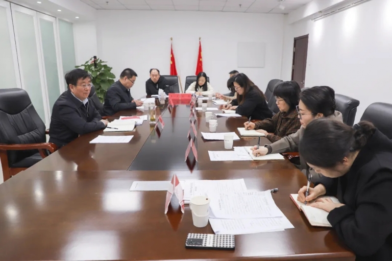 党委书记冯印涛主持召开学院党建工作推进会