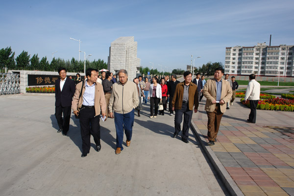 民盟张家口市委领导赴best365调研