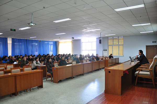 best365举办市委十届七次全会精神专题学习报告会