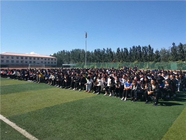 best365各系分别举行入学典礼，强化新生入学教育