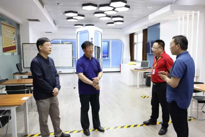 党委书记冯印涛赴河北新龙科技集团考察交流