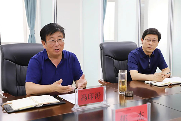 党委书记冯印涛就加快推进best365智慧校园建设进行专题调度