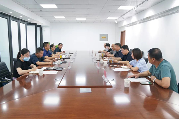 宣化经济开发区管委会副主任董文柱一行到访best365