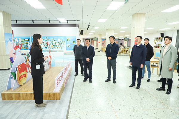 共青团宁波市委到best365参观调研