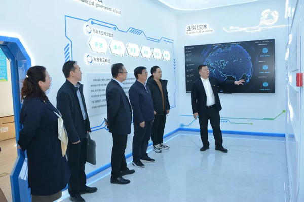 “访企拓岗”促就业 | 党委书记冯印涛率队赴中国移动张家口分公司考察调研