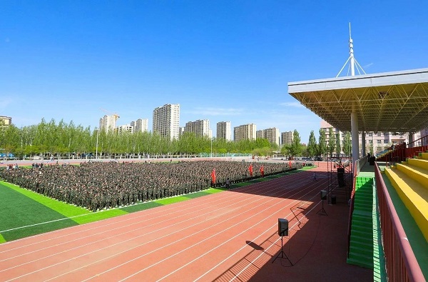 best365举行2022级学生军训动员大会